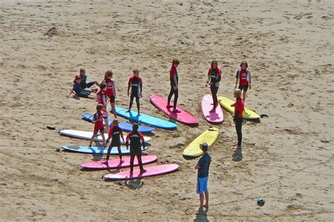 What to expect from a surf lesson