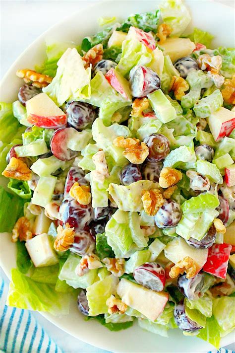 Classic Waldorf Salad - Crunchy Creamy Sweet | Apple salad recipes ...