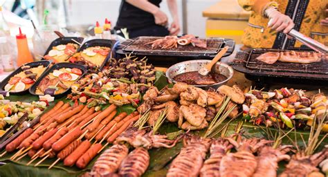 Food in Saigon: A Feast in the Streets