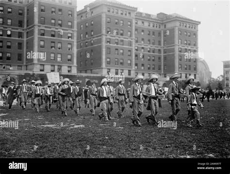 Columbia University Alumni, 1913 Stock Photo - Alamy