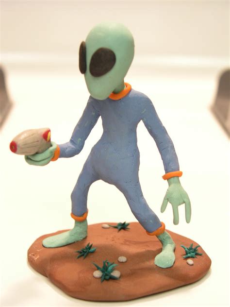 Alien sculpture by ratgirl84 on DeviantArt