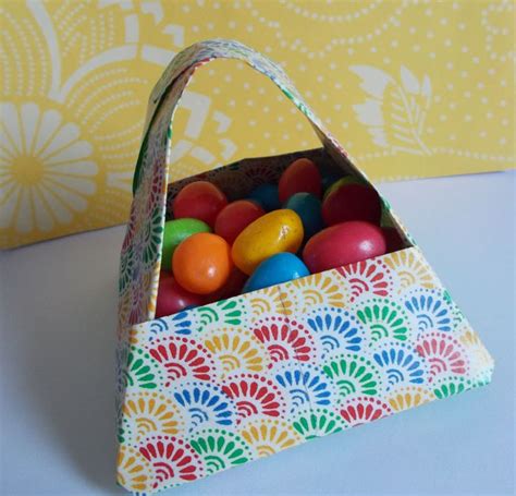 How to Make Origami Paper Baskets for Easter