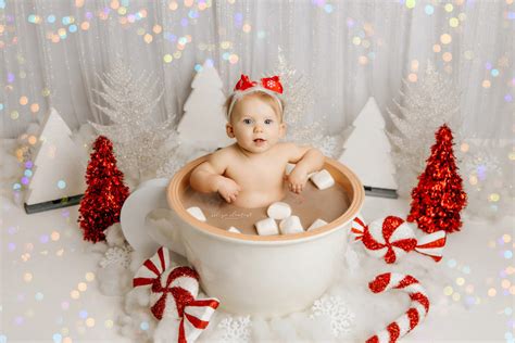 Christmas Themed Photoshoots | Columbia Falls Baby Photographer - Blog | Valerie Clement Photography