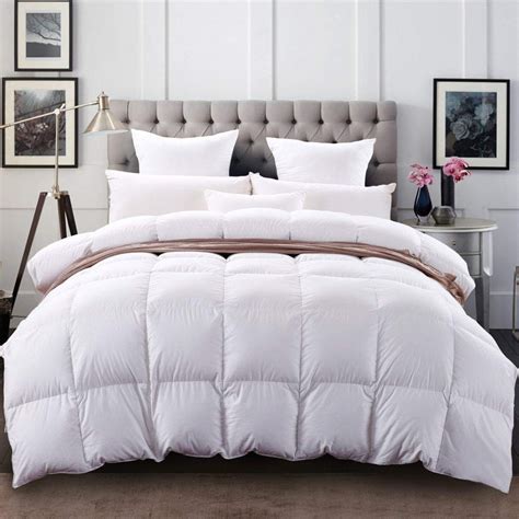 The Best Down Comforter of 2021 – Soft Luxury | DailySleep