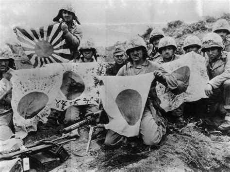 Horrifying pics capture Battle of Iwo Jima on 75th anniversary of one ...