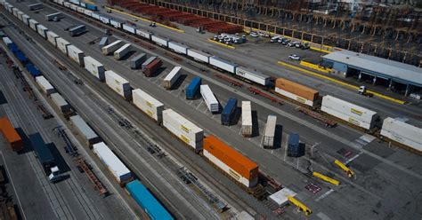 Train strike averted as railroads and unions reach tentative pact | Crain's Chicago Business