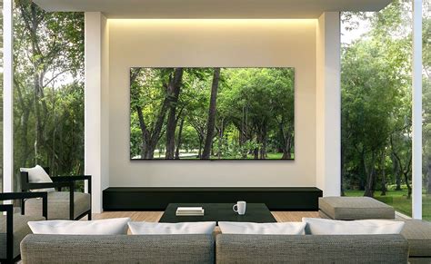 This QLED 8K TV Provides 16X the Resolution of Full HD