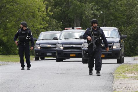 New York Prison Escape: Manhunt Expands To Area Surrounding Dannemora In Search For Escapees ...