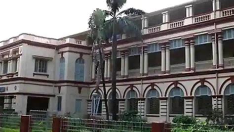 Jadavpur University to remain close till May 3 | Education - Hindustan ...