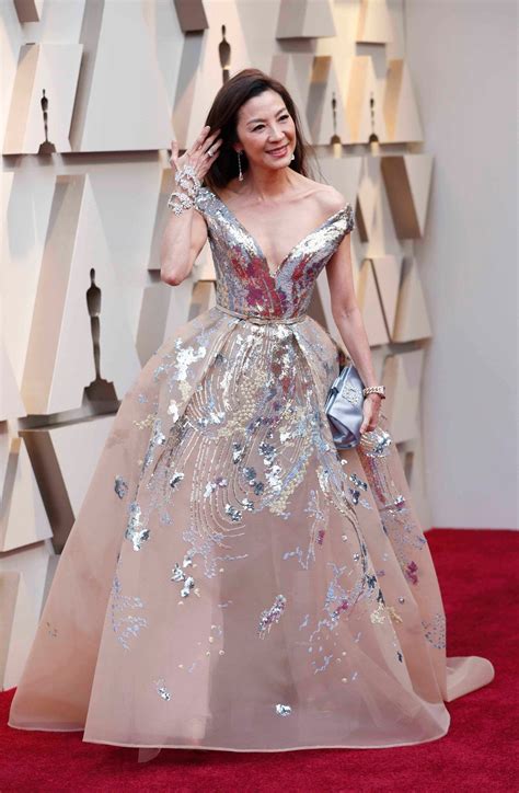 Michelle Yeoh at the 2019 Oscars | Dresses, Embellished gown, Oscar red ...