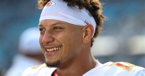 Chiefs QB Patrick Mahomes' new deal created $2.5M in 2023 salary cap space