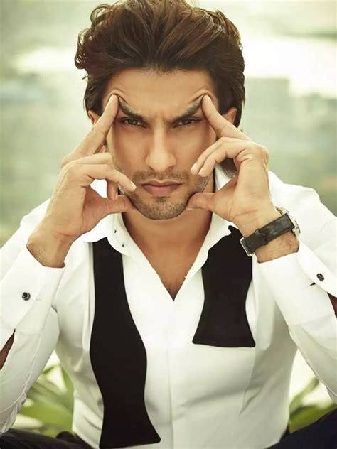 Ranveer Singh to play double role for Angoor remake by Rohit Shetty | Filmfare.com