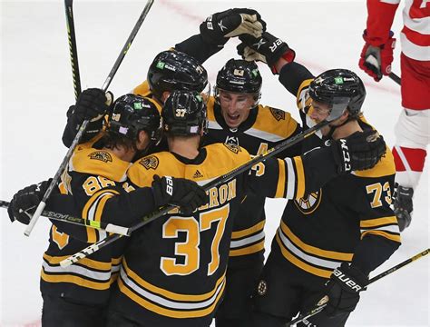 Patrice Bergeron’s four goals lift Bruins to victory – Boston Herald