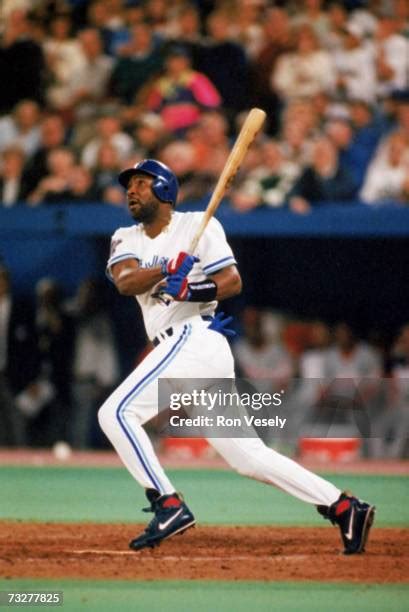 Joe Carter Home Run Photos and Premium High Res Pictures - Getty Images