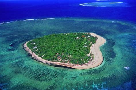 Tavarua: Heart Shaped Island - Fiji