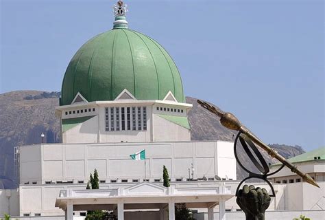 Senate President closes National assembly due to Chaos till next week! | Naija Blog Queen Olofofo