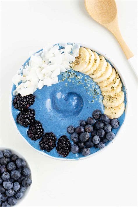 Blue Smoothie Bowl - Purely Kaylie