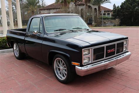 1985 GMC Sierra Grande SWB – TEXAS TRUCKS & CLASSICS