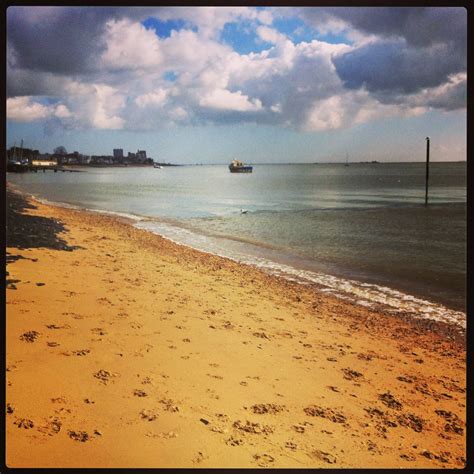 Leigh on Sea | Leigh on sea, Landscape, Beach