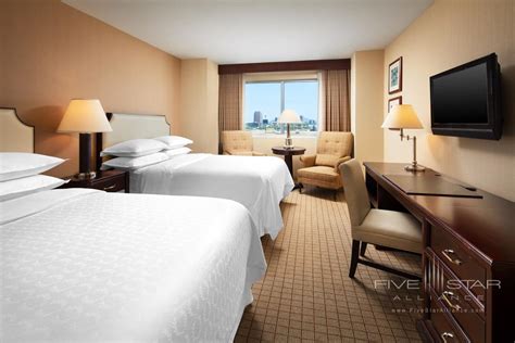 Photo Gallery for Sheraton Grand Phoenix in Phoenix | Five Star Alliance