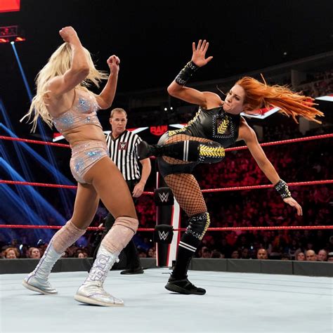 Raw 10/14/19 ~ charlotte Flair vs Becky Lynch - wwe photo (43139255 ...