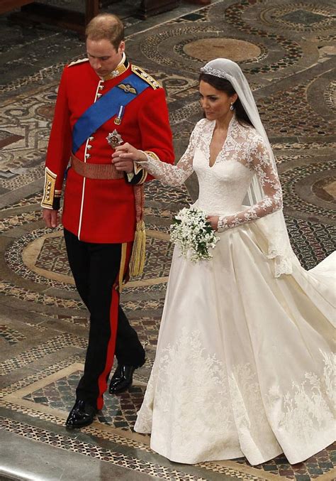 Close-Ups of Kate Middleton's Alexander McQueen Wedding Dress by Sarah ...