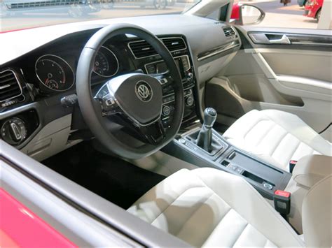 2015 Volkswagen Golf: 96 Interior Photos | U.S. News