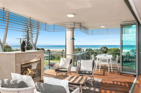 11 Of The Best Gold Coast Beach Houses For A Summer Staycay | URBAN ...