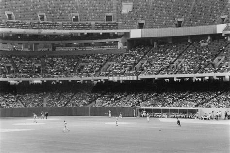 Memorable Baseball Games in the Superdome: Louisiana vs. Florida in ...