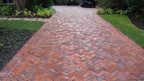 Driveway paving options – how to choose the best driveway pavers