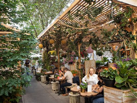 New York Loves Outdoor Dining. Here’s How to Keep the Romance Alive. - The New York Times