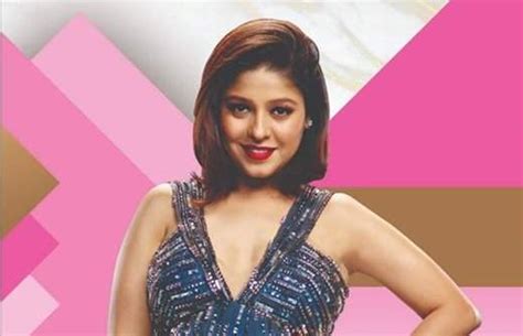 Sunidhi Chauhan live in Mumbai