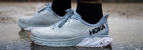 Test: HOKA One One Arahi 6 | Let og komfortabel stabilitetssko ...