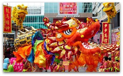 Dragon and Lion Dances and Parade at Harbour City Hong Kong | Chinese ...