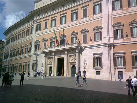 In bici per Roma: Palazzo Madama e palazzo Montecitorio aperti al pubblico