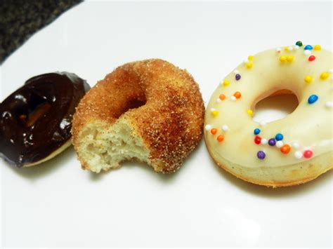 The Rainyday Kitchen: Mini Doughnuts Recipe & Vancouver's Best Doughnuts