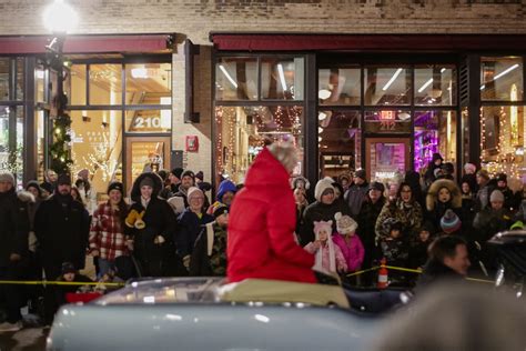 Photos from Saturday's Xcel Holiday Lights Parade in downtown Fargo and ...