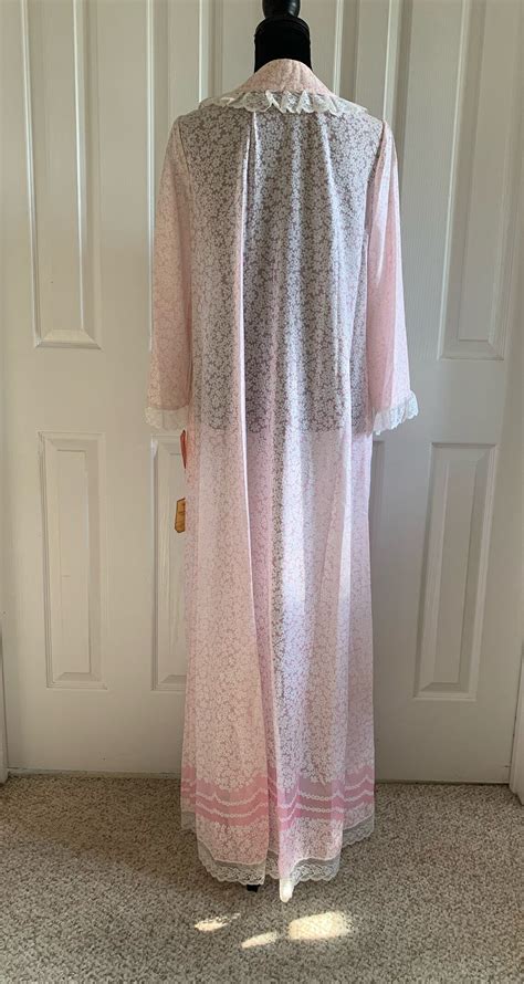 Gorgeous Vintage Ariel Robe - Etsy