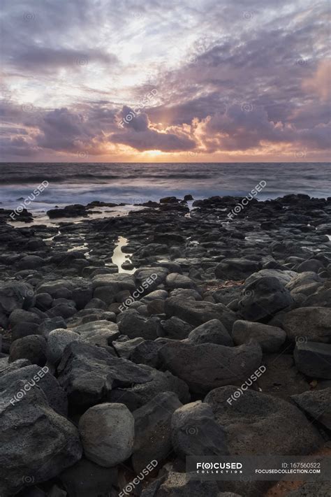 Sunrise seen from rocks — usa, picturesque - Stock Photo | #167560522