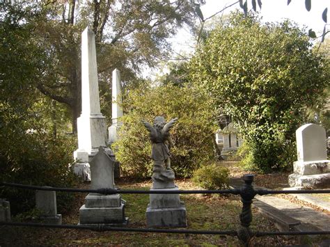 Historic Oakdale Cemetery Of Old Wilmington