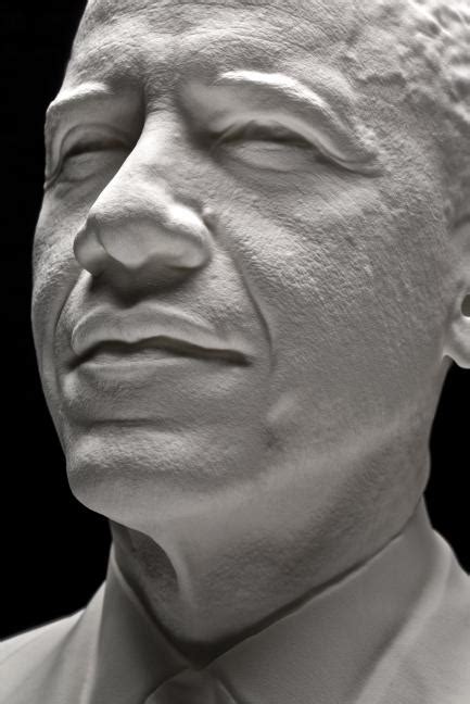 Smithsonian Displays 3-D Portrait of President Obama | Smithsonian Institution