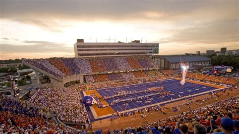 America’s best college football stadiums | CNN