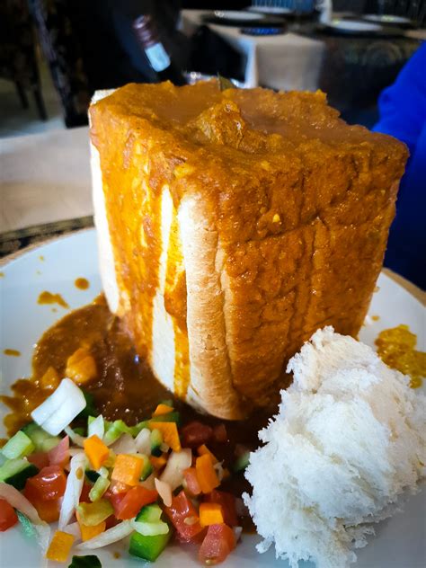 Free stock photo of bread, bunny chow, curry