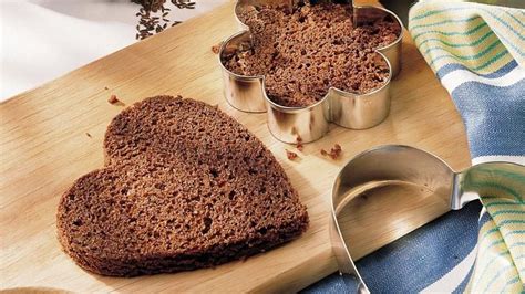 Bread Machine Pumpernickel Bread recipe from Betty Crocker