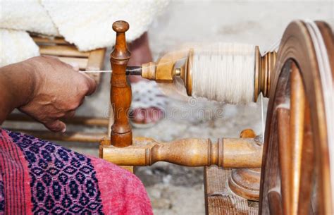 Spinning Yarn stock image. Image of horizontal, spinning - 16433987