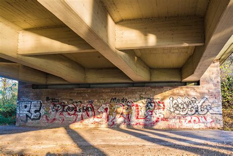 Tags in Light and Shadow | Graffiti and Tags, Südschnellweg,… | Flickr