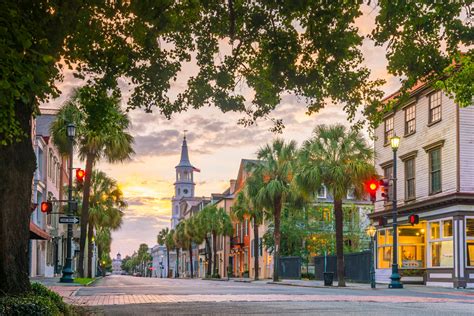 Savannah or Charleston: Which City Is Right For You? - Southern Trippers