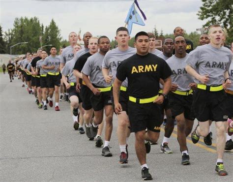 Army Approves Black Socks for PT Uniform | Military.com