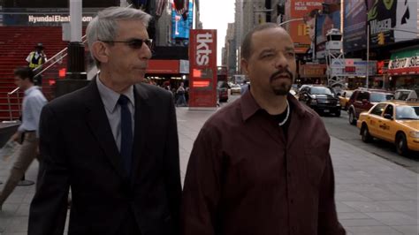 The 10 Best Detective John Munch Quotes From ‘Law & Order: SVU ...