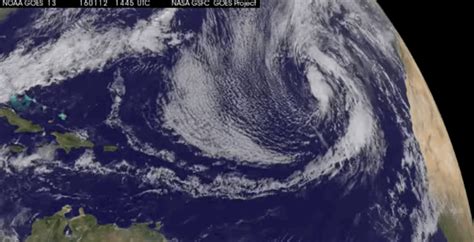 A Strange Hurricane Is Forming And It's Doing Something No Other Storm Has in Over 75 Years ...